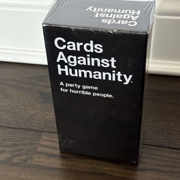 Cards Against Humanity Base Game – Original Set - Picture 2 of 7